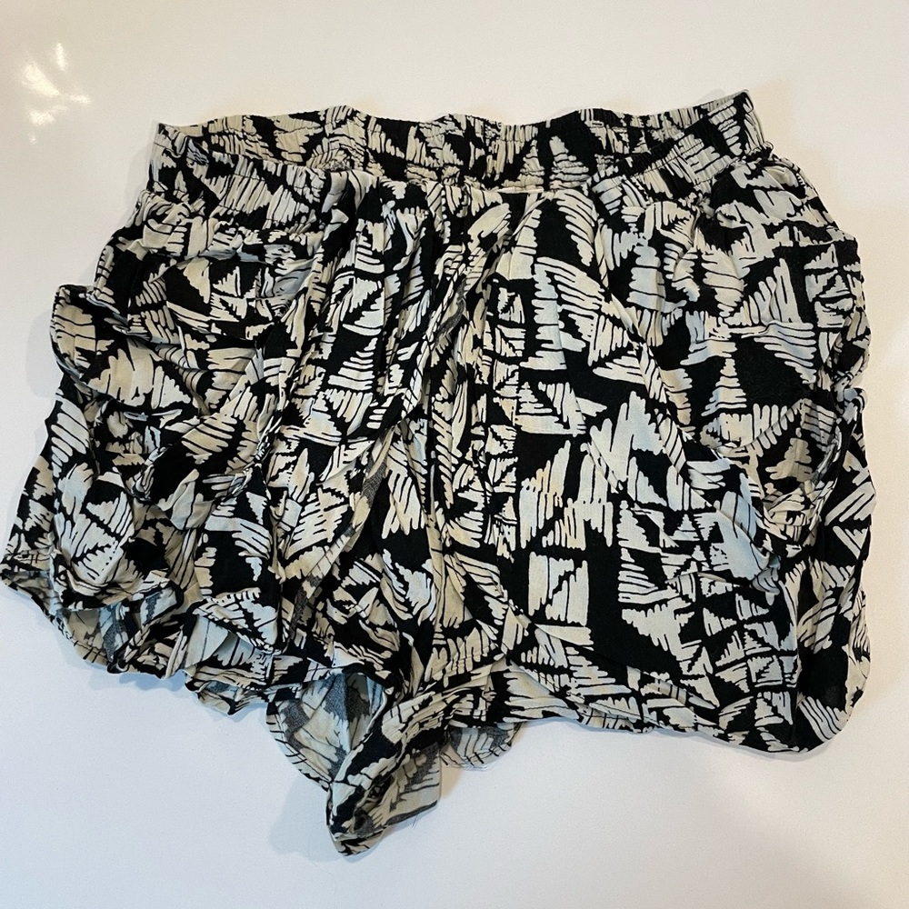 Black & White Print Shorts - Size S